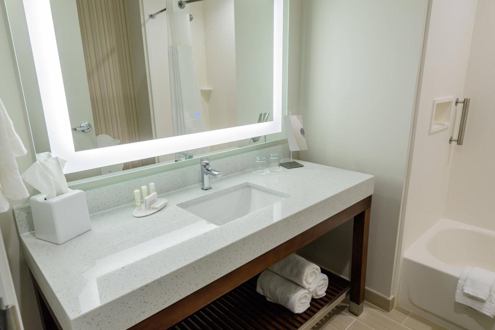 Courtyard By Marriott Lake Jackson Eksteriør bilde